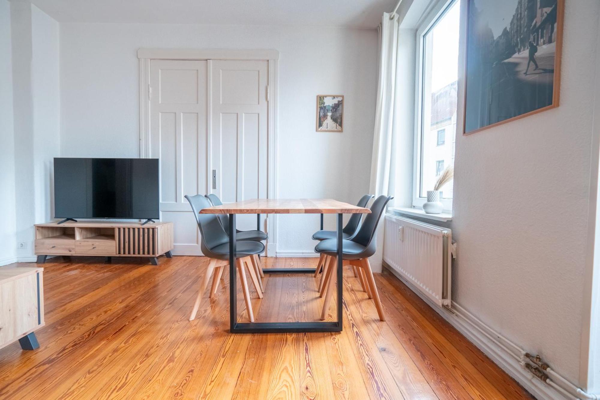 Grosses Apartment Mit 2 Balkonen Zentral Am Nordertor Flensburg Exteriör bild